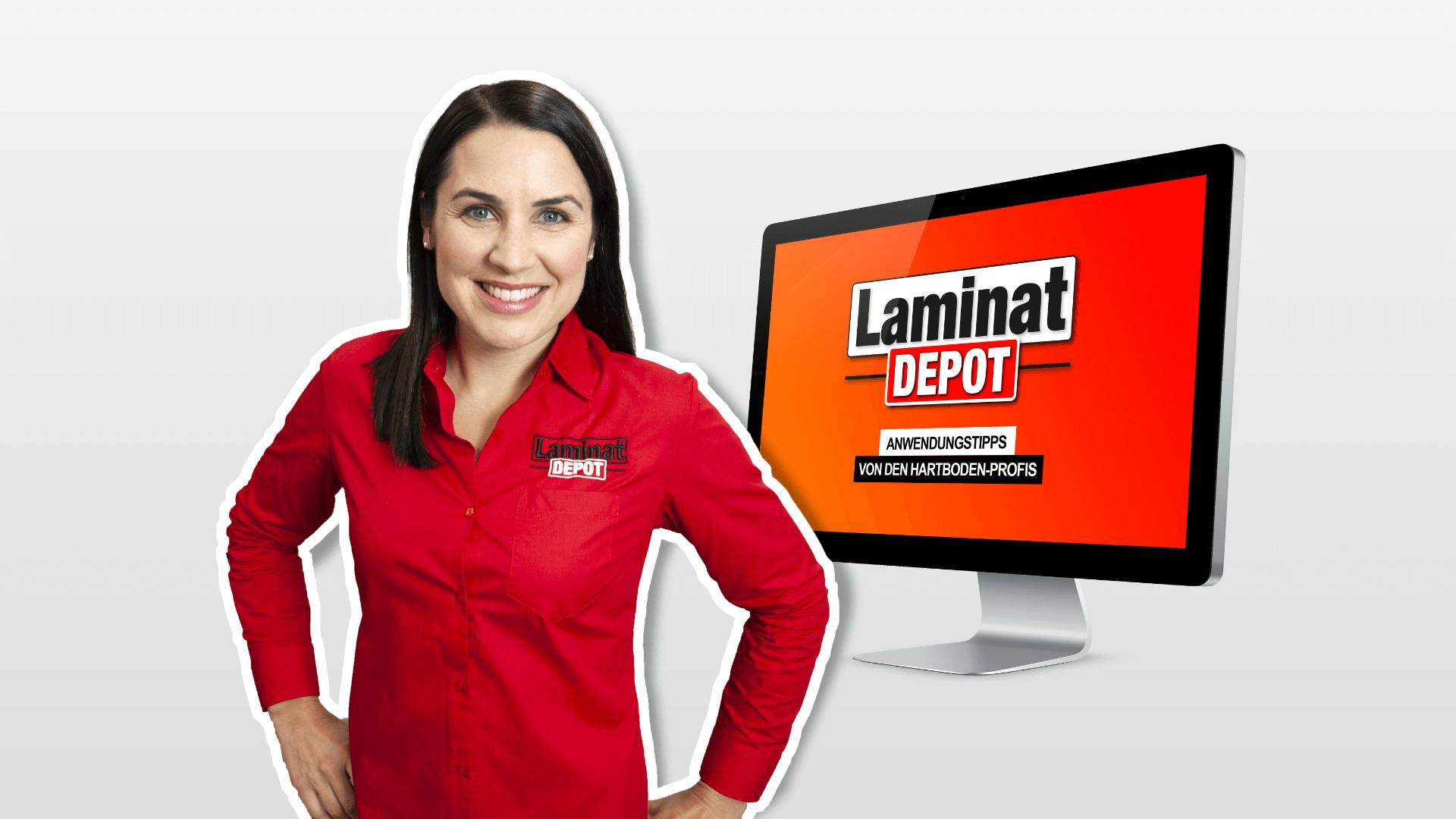 Frau mit LaminatDEPOT Hemd vor Monitor mit LaminatDEPOT YouTube-Kanal