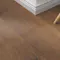 Laminat BoDomo Premium Schlossdiele dunkel Produktbild Musterfläche von oben schräg zoom