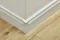 Universeller Fu&szlig;leistenabschluss Wei&szlig; - 61 mm Produktbild K&uuml;che &amp; Esszimmer - Modern mit Treppe zoom